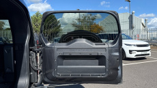 Land Rover Defender 2.0 P400e X-Dynamic S 110 5dr Auto Estate
